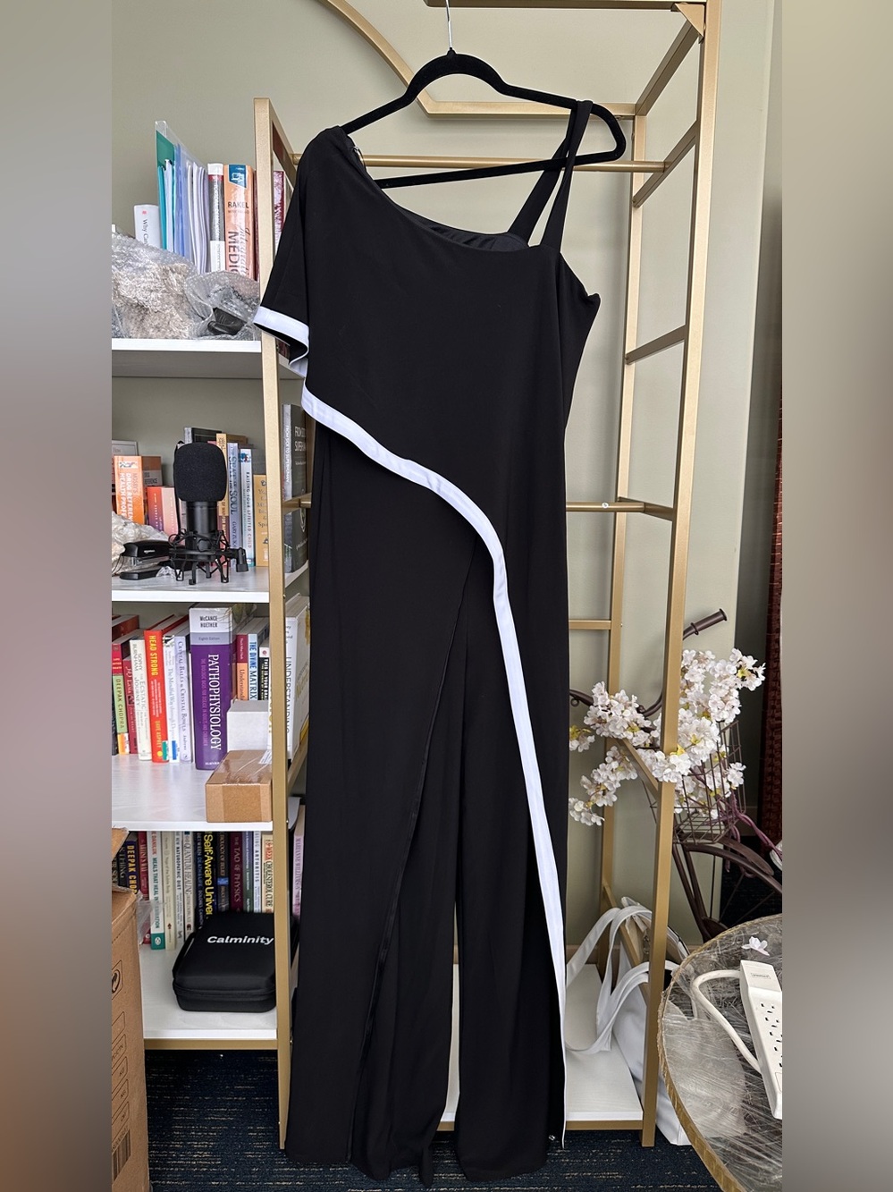 Frank Lyman Design Black One-Shoulder Jumpsuit with White Trim
